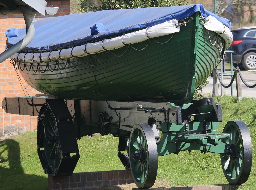 重慶拖車救援：解憂先鋒，讓愛車重歸順暢之路！