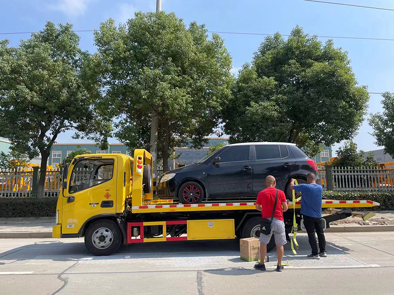 江門道路救援：24小時專業(yè)拖車與緊急援助服務